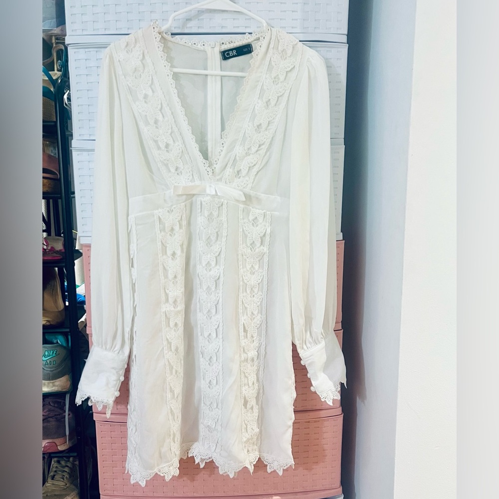 CBR dress. Color white. Size S.